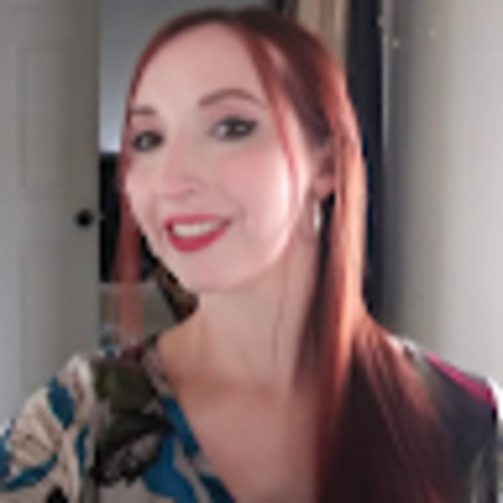 Meet your Posher, Holly